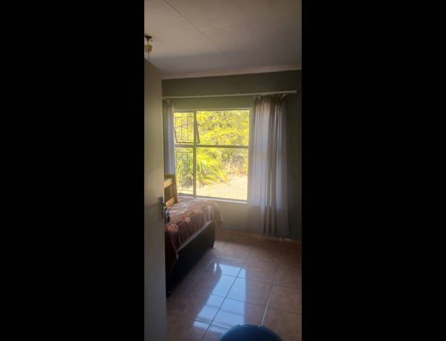 4 BEDROOM HOUSE FOR SALE IN SIGNAL HILL